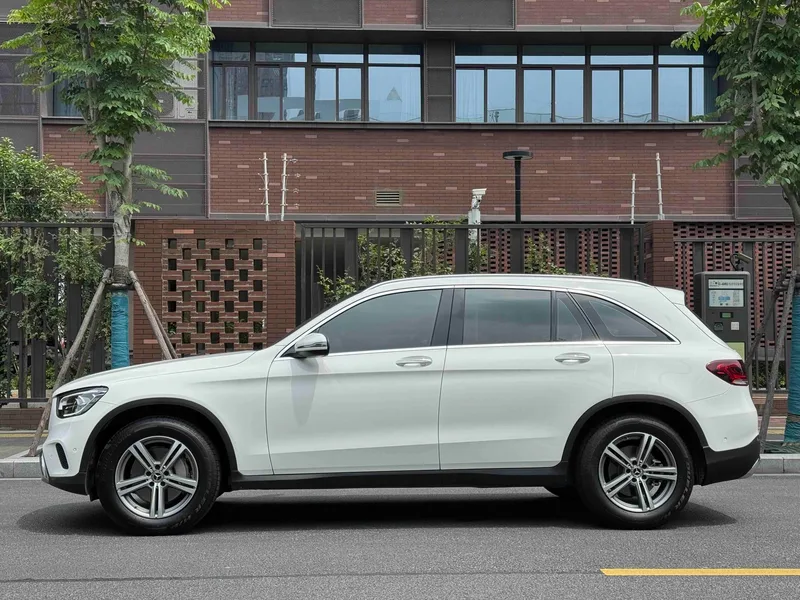 Mercedes-Benz GLC 2021 GLC 260 L 4MATIC Dinámico exterior foto 3