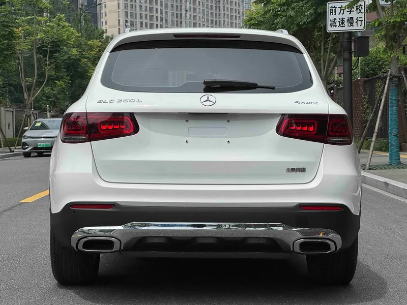 Mercedes-Benz GLC 2021 GLC 260 L 4MATIC Dinámico interior foto 13