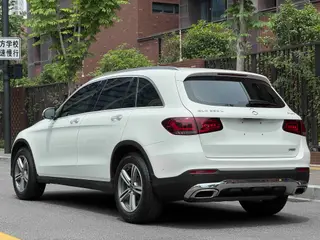 Mercedes-Benz GLC 2021 GLC 260 L 4MATIC Dinámico interior foto 14
