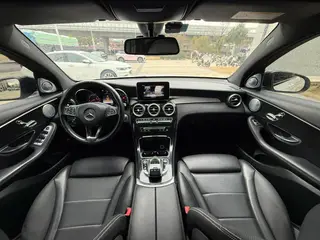 Mercedes-Benz GLC Coupe 2018 GLC 200 4MATIC coupe SUV exterior photo 7