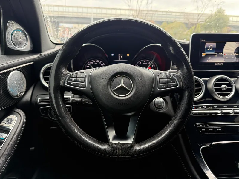 Mercedes-Benz GLC Coupe 2018 GLC 200 4MATIC coupe SUV exterior photo 8