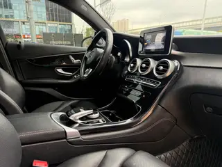 Mercedes-Benz GLC Coupe 2018 GLC 200 4MATIC coupe SUV interior photo 11