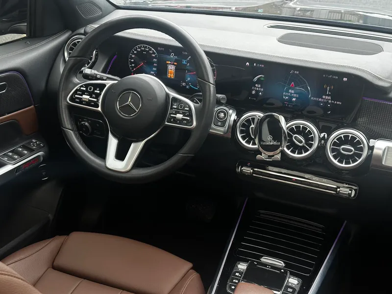 Mercedes-Benz GLB 2021 GLB 200 Модный тип интерьер фото 11