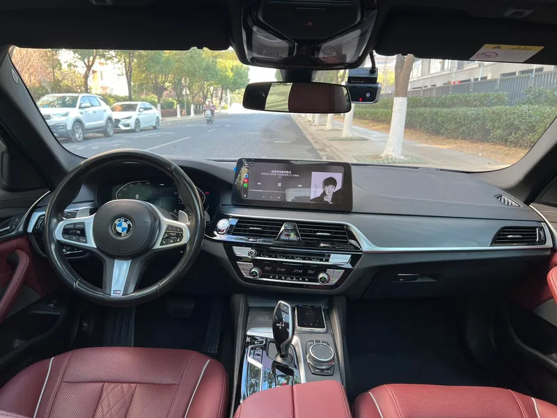 BMW 5 Series 2022 Restyling 530Li Leading Type M Sports suit interior photo 14