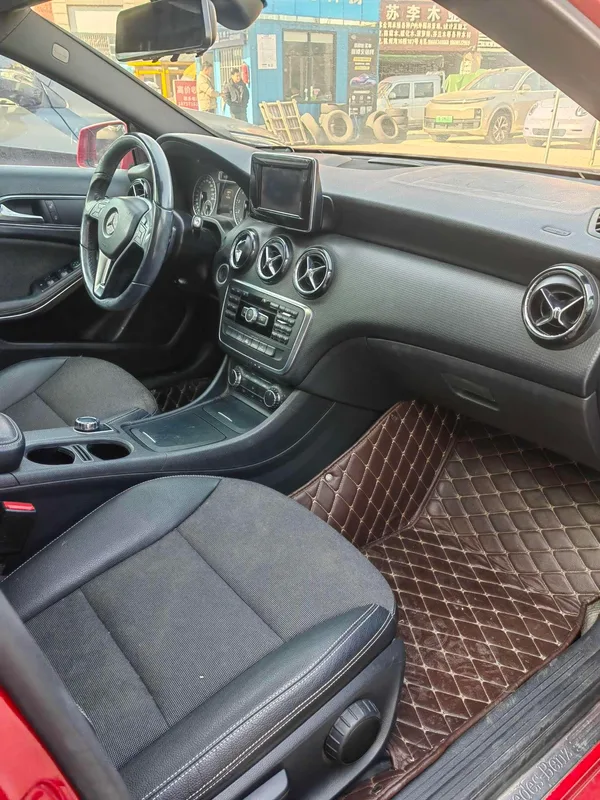Mercedes-Benz A-Class 2013 A 180 Style tendance intérieur photo 7