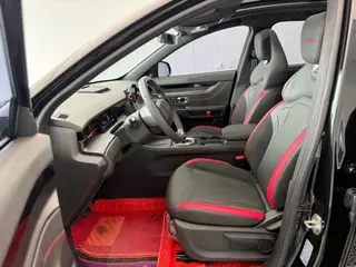 Jetour Dasheng 2023 1.5T DCT Estrellas PRO interior foto 16