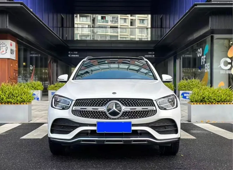 Mercedes-Benz GLC 2020 GLC 300 L 4MATIC Dynamic exterior photo 2