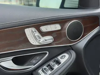 Mercedes-Benz GLC 2021 GLC 260 L 4MATIC De lujo interior foto 14