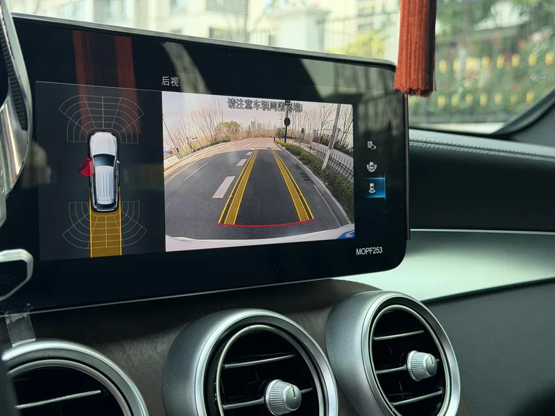 Mercedes-Benz GLC 2021 GLC 260 L 4MATIC De lujo interior foto 19
