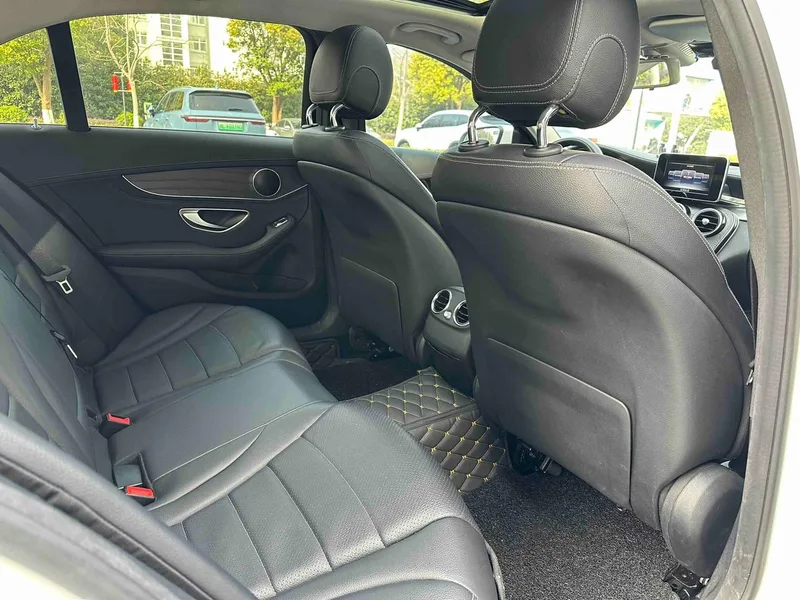Mercedes-Benz C-Class 2015 Restyling C 180 L Sporty exterior photo 7