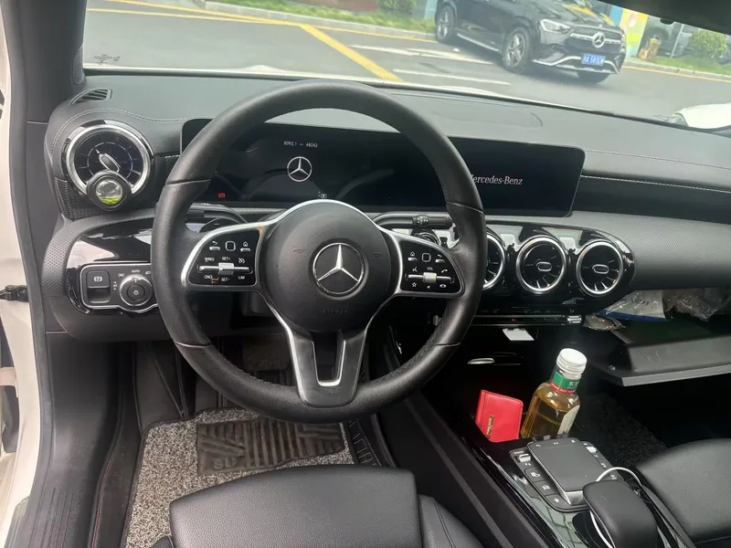 Mercedes-Benz A-Class 2020 Restyling A 200 L Sports car dynamic type interior photo 9