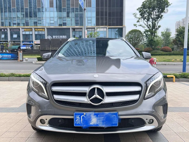 Mercedes-Benz GLA 2015 GLA 200 Style tendance extérieur photo 2