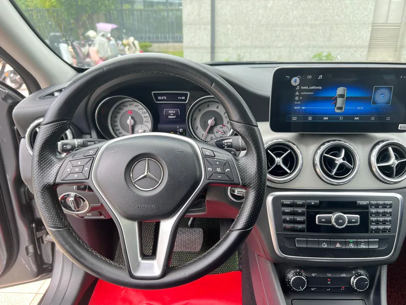 Mercedes-Benz GLA 2015 GLA 200 Style tendance extérieur photo 6