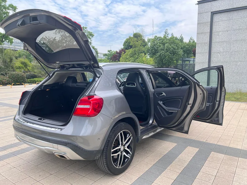 Mercedes-Benz GLA 2015 GLA 200 Style tendance intérieur photo 14