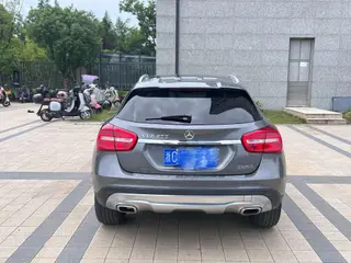 Mercedes-Benz GLA 2015 GLA 200 Style tendance intérieur photo 18