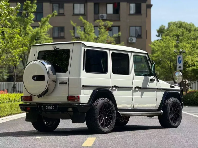 Mercedes-Benz G-Class 2010 G 500 interior photo 7