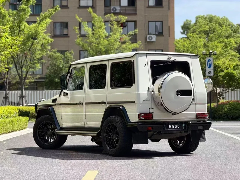 Mercedes-Benz G-Class 2010 G 500 interior photo 9