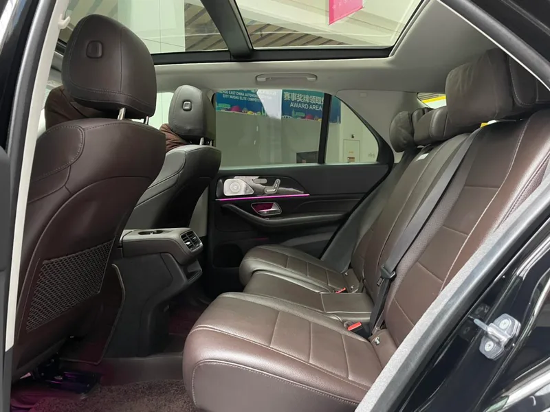 Mercedes-Benz GLE (Imported) 2020 Mise à jour GLE 350 4MATIC Style tendance intérieur photo 11