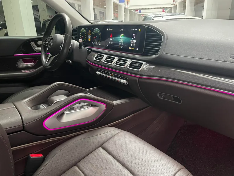 Mercedes-Benz GLE (Imported) 2020 Mise à jour GLE 350 4MATIC Style tendance intérieur photo 19