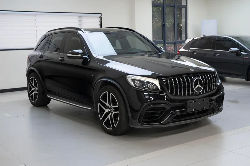 Mercedes-Benz GLC AMG 2018 AMG GLC 63 4MATIC exterior foto 3