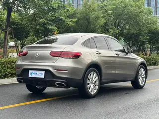 Mercedes-Benz GLC Coupe 2020 GLC 260 4MATIC Coupé SUV extérieur photo 3