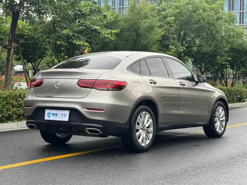 Mercedes-Benz GLC Coupe 2020 GLC 260 4MATIC Coupé SUV extérieur photo 3