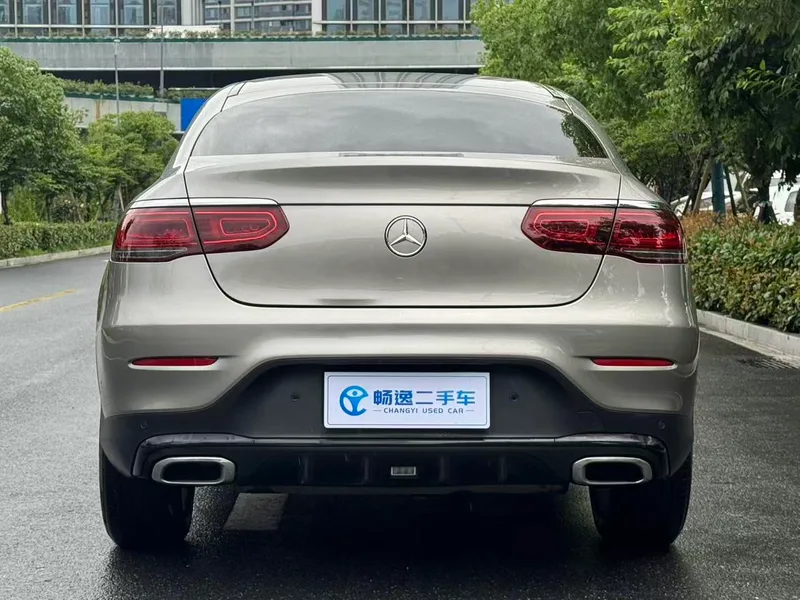 Mercedes-Benz GLC Coupe 2020 GLC 260 4MATIC Coupé SUV extérieur photo 4