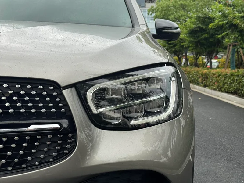 Mercedes-Benz GLC Coupe 2020 GLC 260 4MATIC Coupé SUV extérieur photo 8