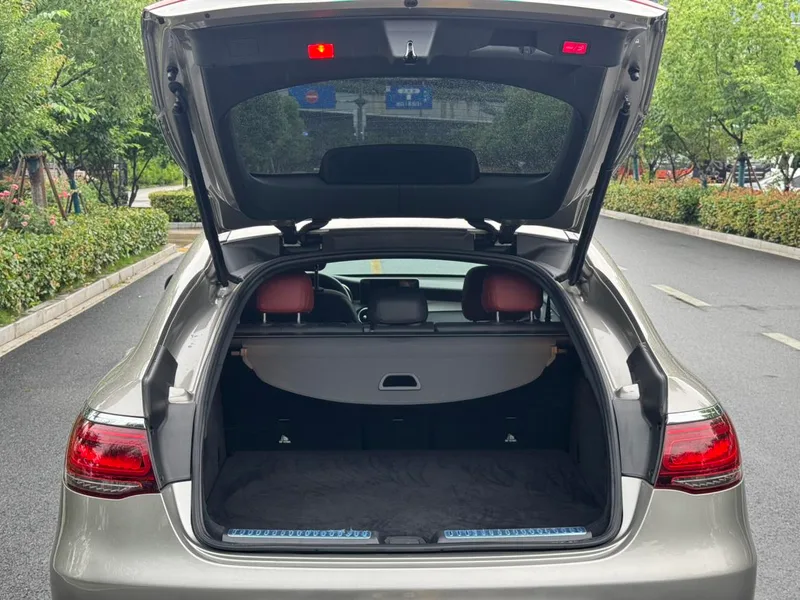 Mercedes-Benz GLC Coupe 2020 GLC 260 4MATIC Coupé SUV extérieur photo 10