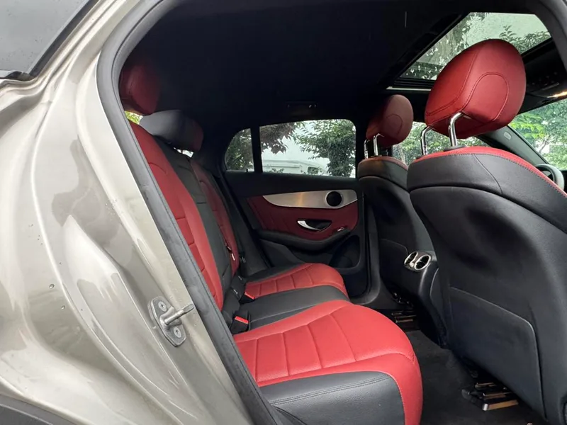 Mercedes-Benz GLC Coupe 2020 GLC 260 4MATIC Coupé SUV intérieur photo 15