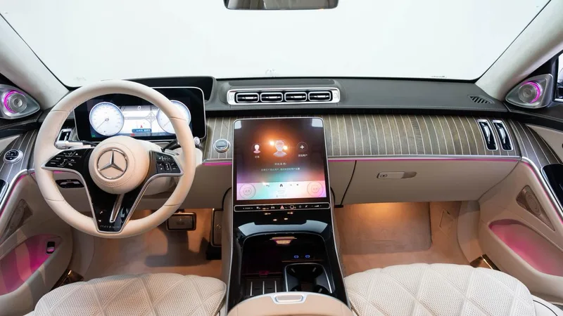 Mercedes-Benz Mercedes-Maybach S-Class 2023 S 680 4MATIC Haute Voiture Alto límite interior foto 18