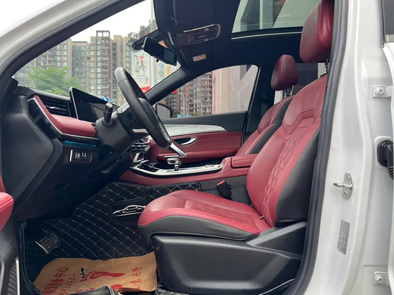 Jetour X70 PLUS 2023 1.6T DCT Strong person 5 seat interior photo 15