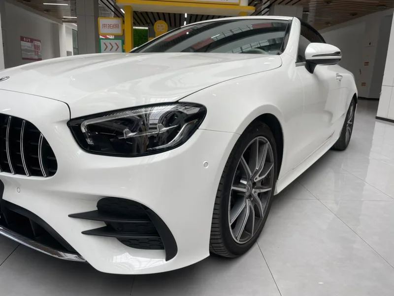 Mercedes-Benz E-Class (Imported) 2023 E 260 Convertible Coupe exterior photo 7