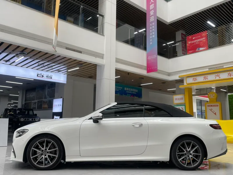 Mercedes-Benz E-Class (Imported) 2023 E 260 Convertible Coupe exterior photo 10