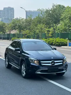 Mercedes-Benz GLA 2016 GLA 200 Type dynamique extérieur photo 3