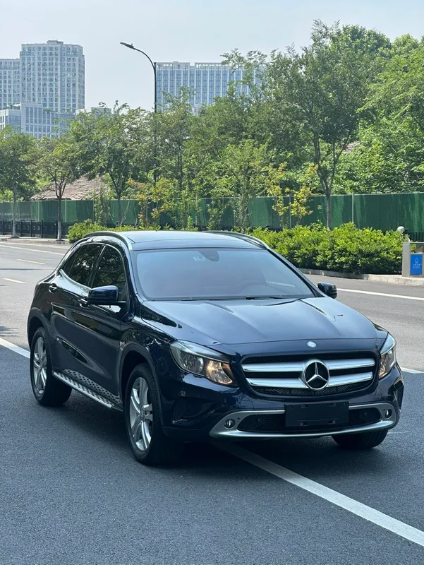 Mercedes-Benz GLA 2016 GLA 200 Type dynamique extérieur photo 3