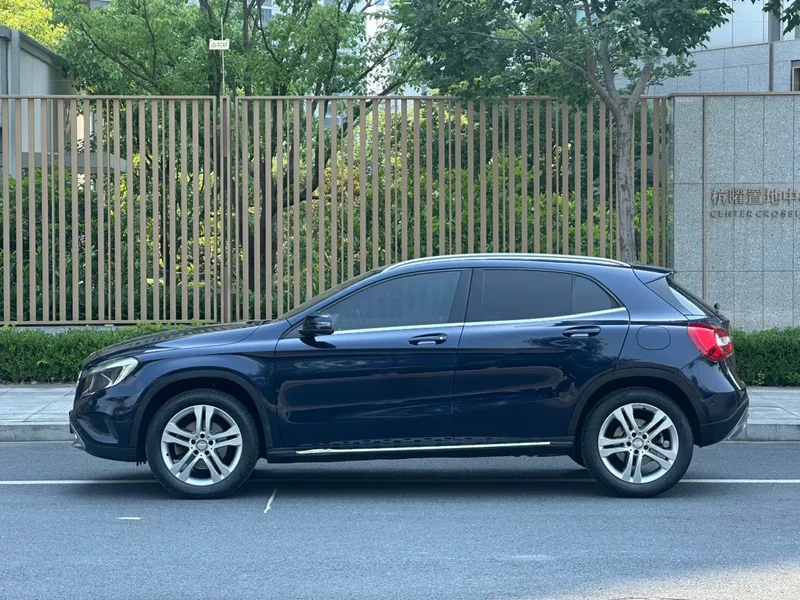 Mercedes-Benz GLA 2016 GLA 200 Type dynamique extérieur photo 7