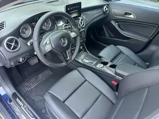 Mercedes-Benz GLA 2016 GLA 200 Type dynamique intérieur photo 11