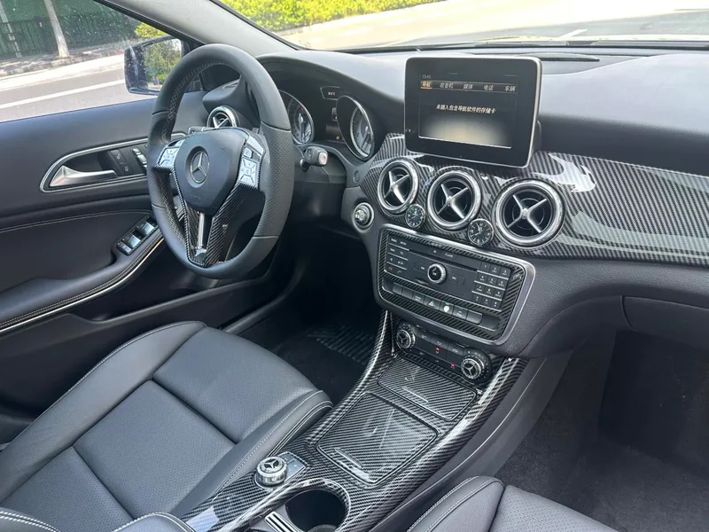 Mercedes-Benz GLA 2016 GLA 200 Type dynamique intérieur photo 19