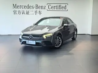 Mercedes-Benz A-Class 2021 A 200 L Edición de moda de coche deportivo exterior foto 1