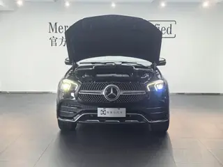 Mercedes-Benz GLE Coupe 2022 GLE 350 4MATIC coupe SUV Fashionable exterior photo 2
