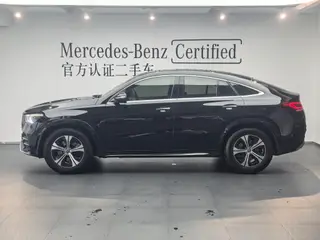 Mercedes-Benz GLE Coupe 2022 GLE 350 4MATIC coupe SUV Fashionable interior photo 15