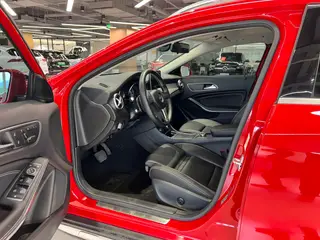 Mercedes-Benz GLA 2016 GLA 200 Fashionable interior photo 11
