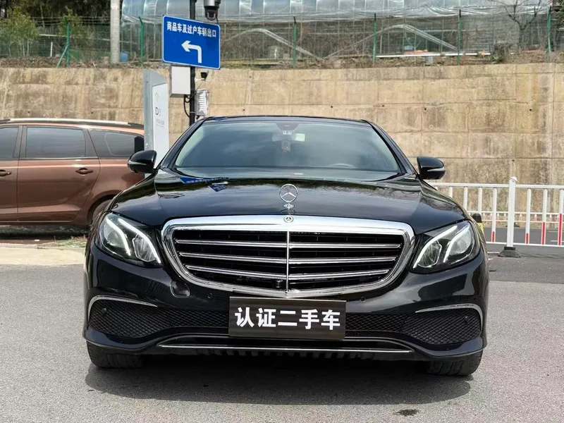 Mercedes-Benz E-Class 2020 Reforma E 300 L Estilo de moda exterior foto 2