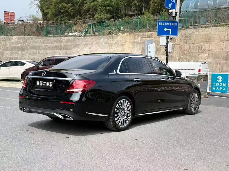 Mercedes-Benz E-Class 2020 Reforma E 300 L Estilo de moda exterior foto 4