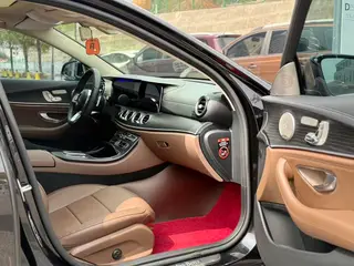 Mercedes-Benz E-Class 2020 Reforma E 300 L Estilo de moda interior foto 12