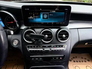 Mercedes-Benz C-Class 2019 C 180 L Mode version sport intérieur photo 9