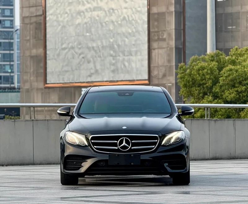 Mercedes-Benz E-Class 2017 E 200 Deporte 4MATIC exterior foto 2