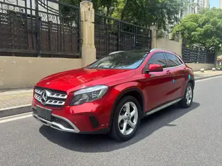 Mercedes-Benz GLA 2018 GLA 200 Type dynamique extérieur photo 1