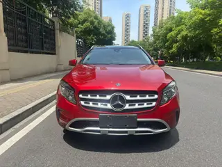 Mercedes-Benz GLA 2018 GLA 200 Type dynamique extérieur photo 2